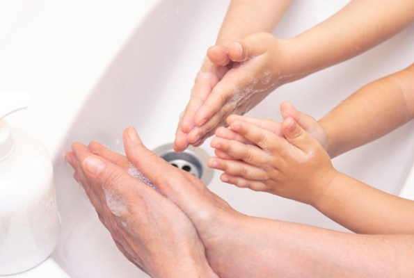 0001_adults-children-wash-their-hands-hands-foam-from-antibacterial-soap-protection-against-bacteria-coronavirus-hand-hygiene-washing-hands-with-water_170532-444_1603190717-44f280d6c75910165e7e1a4940b778b0.jpg
